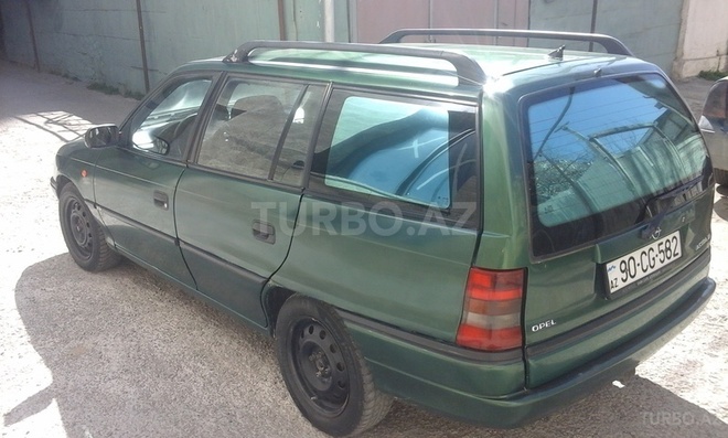 Opel Astra 1998, 250,000 km - 1.6 l - Bakı