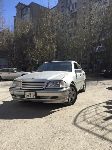 Mercedes C 240 1999, 256,000 km - 2.4 l - Bakı