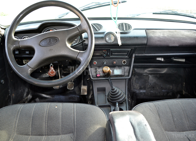 LADA (VAZ) 2106 1990, 220,000 km - 1.5 l - Bakı