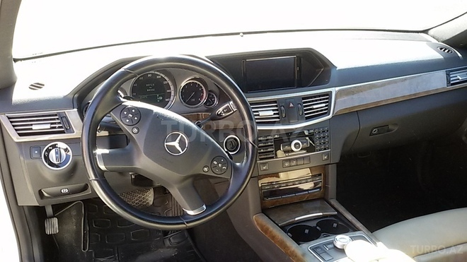 Mercedes E 350 2012, 83,000 km - 3.5 л - Bakı