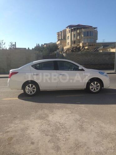 Nissan Sunny 2013, 70,000 km - 1.5 л - Bakı