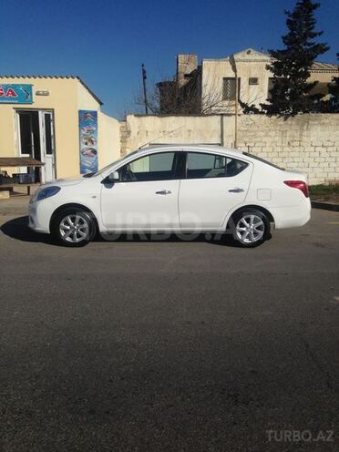 Nissan Sunny 2013, 70,000 km - 1.5 л - Bakı