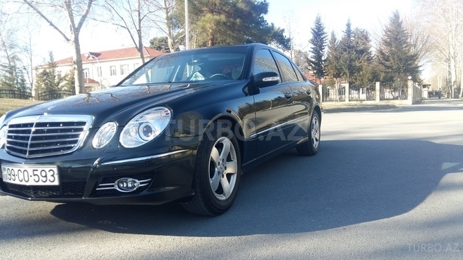 Mercedes E 220 2003, 126,000 km - 2.2 l - Mingəçevir