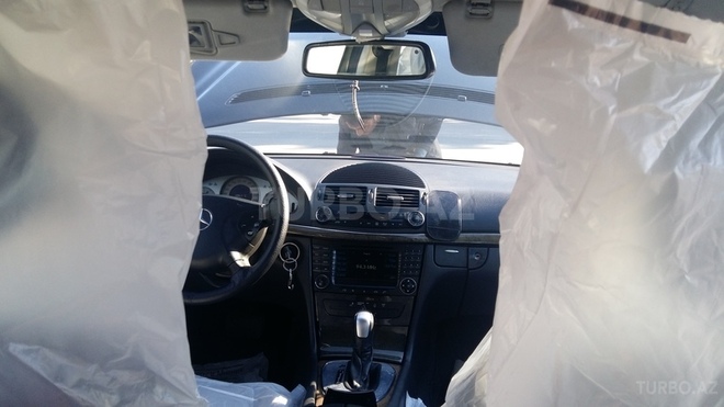 Mercedes E 220 2003, 126,000 km - 2.2 l - Mingəçevir