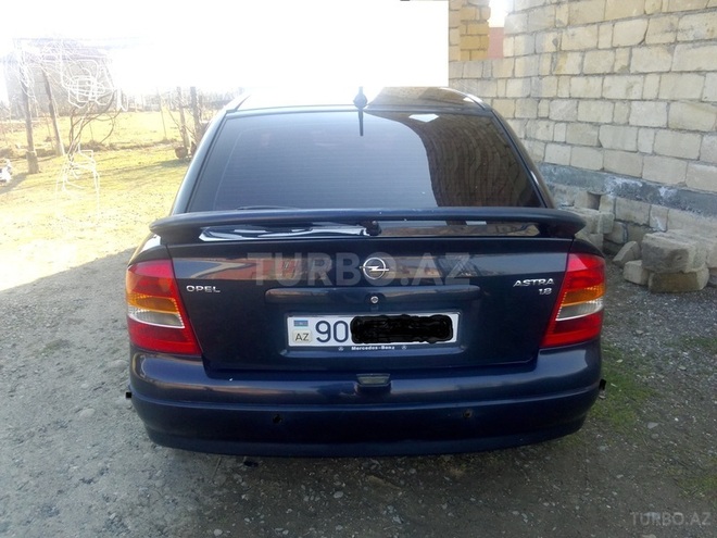 Opel Astra 2002, 250,000 km - 1.8 l - Astara