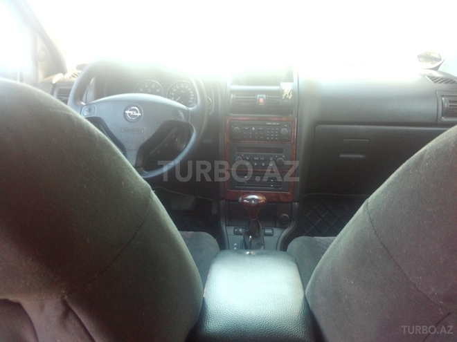 Opel Astra 2002, 250,000 km - 1.8 l - Astara