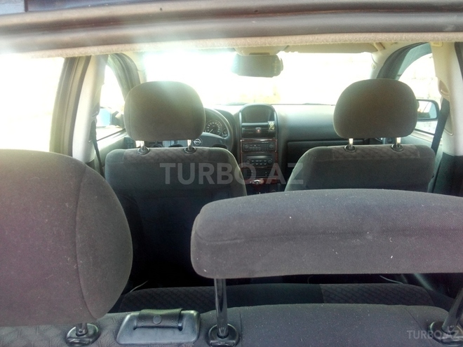 Opel Astra 2002, 250,000 km - 1.8 l - Astara