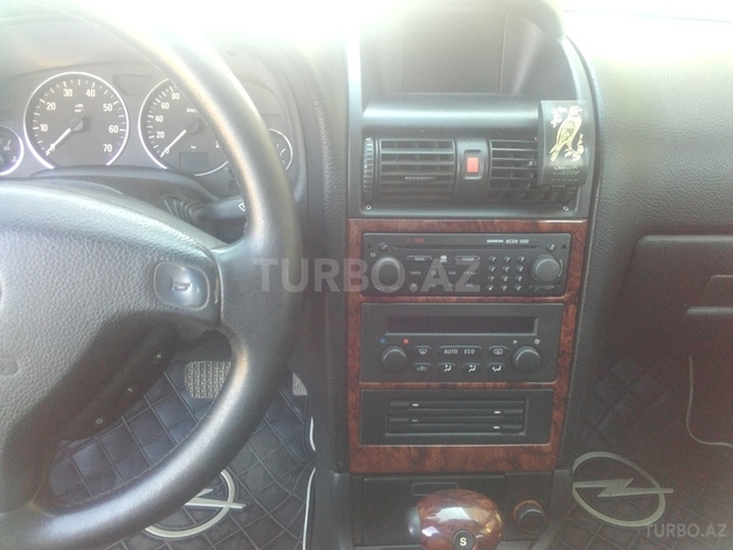 Opel Astra 2002, 250,000 km - 1.8 l - Astara