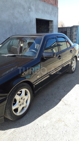 Mercedes C 180 1999, 216,000 km - 0.2 л - Lənkəran