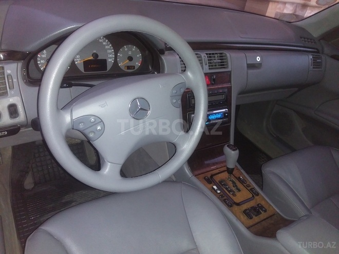 Mercedes E 270 1999, 345,000 km - 2.7 л - Bakı