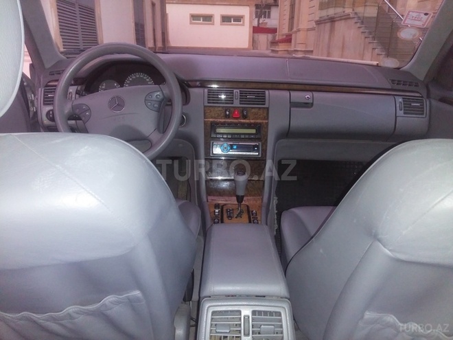 Mercedes E 270 1999, 345,000 km - 2.7 л - Bakı
