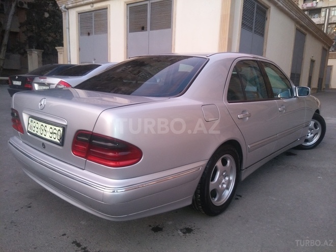 Mercedes E 270 1999, 345,000 km - 2.7 л - Bakı