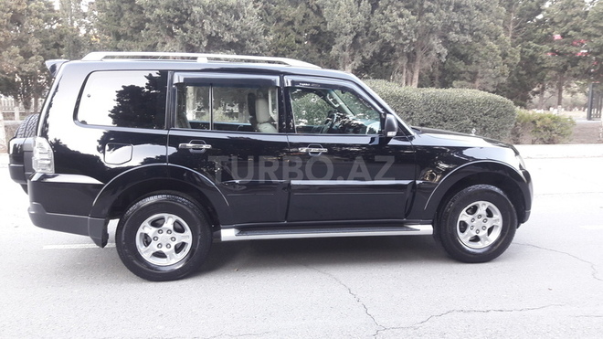 Mitsubishi Pajero 2006, 120,000 km - 3.0 l - Sumqayıt