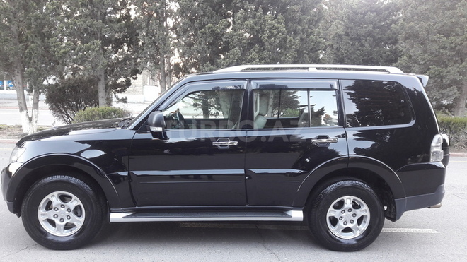 Mitsubishi Pajero 2006, 120,000 km - 3.0 l - Sumqayıt