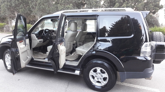 Mitsubishi Pajero 2006, 120,000 km - 3.0 l - Sumqayıt