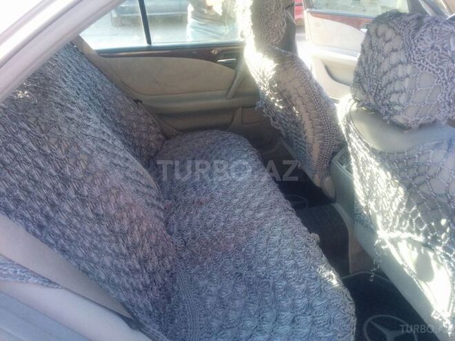 Mercedes E 240 1998, 298,000 km - 2.4 л - Bakı