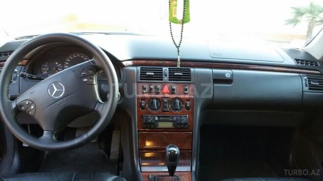 Mercedes E 220 2000, 347,000 km - 2.0 l - Şəmkir