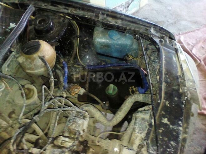 Volkswagen Golf 1994, 25,000 km - 1.6 l - Xaçmaz