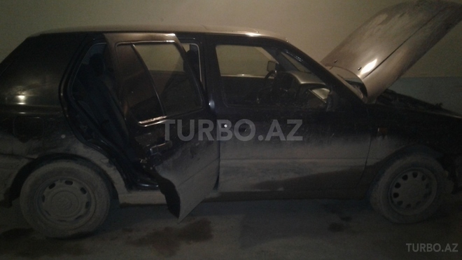 Volkswagen Golf 1994, 25,000 km - 1.6 l - Xaçmaz