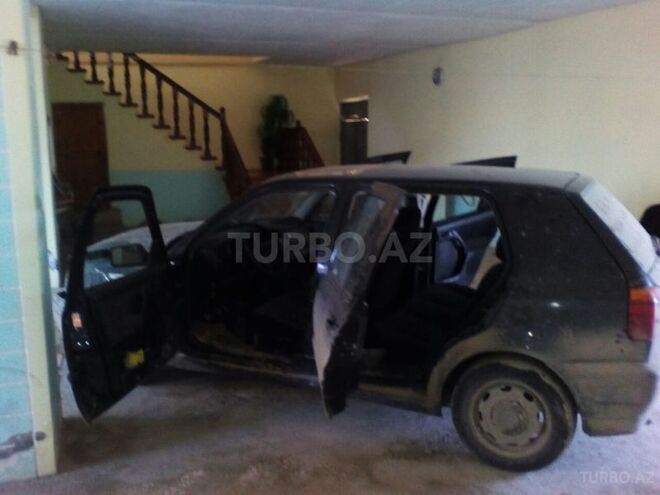 Volkswagen Golf 1994, 25,000 km - 1.6 l - Xaçmaz