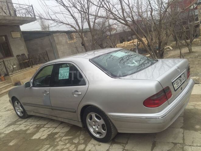 Mercedes E 240 2000, 255,000 km - 2.4 l - Bakı