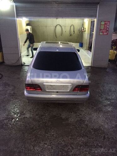 Mercedes E 300 1999, 235,479 km - 3.0 l - Lənkəran