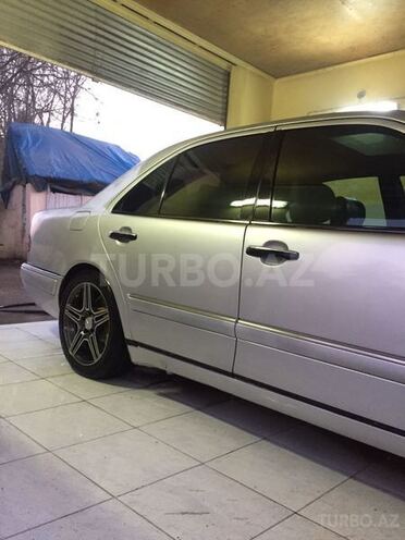Mercedes E 300 1999, 235,479 km - 3.0 l - Lənkəran