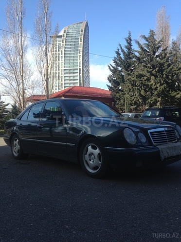 Mercedes E 200 1996, 210,000 km - 0.2 l - Bakı