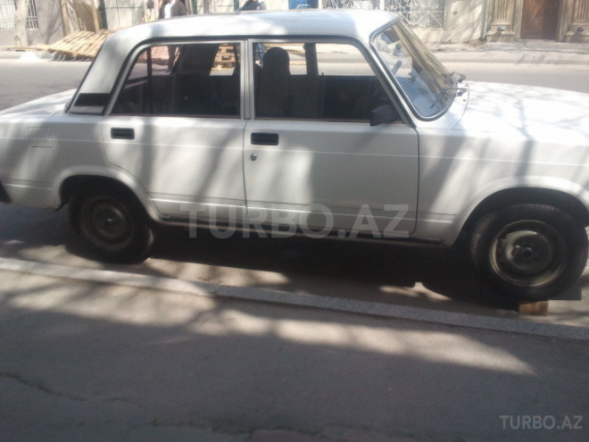 LADA (VAZ) 2107 2009, 90,000 km - 1.6 л - Bakı