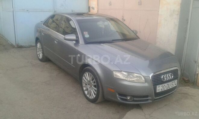 Audi A4 2006, 133,000 km - 2.0 l - Gəncə