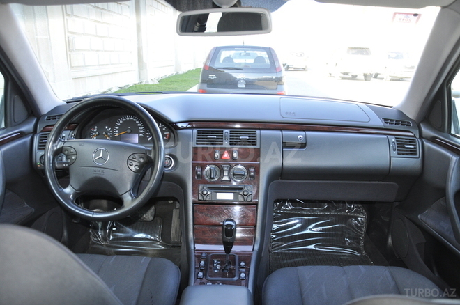 Mercedes E 200 2001, 188,888 km - 2.0 l - Bakı