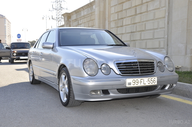 Mercedes E 200 2001, 188,888 km - 2.0 l - Bakı