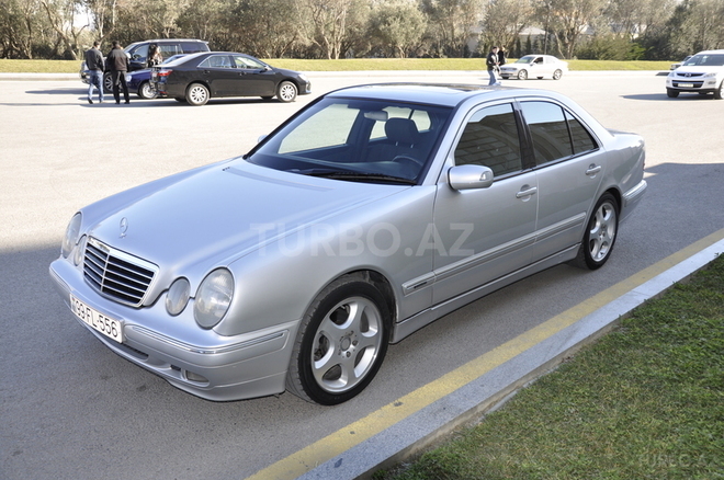 Mercedes E 200 2001, 188,888 km - 2.0 l - Bakı