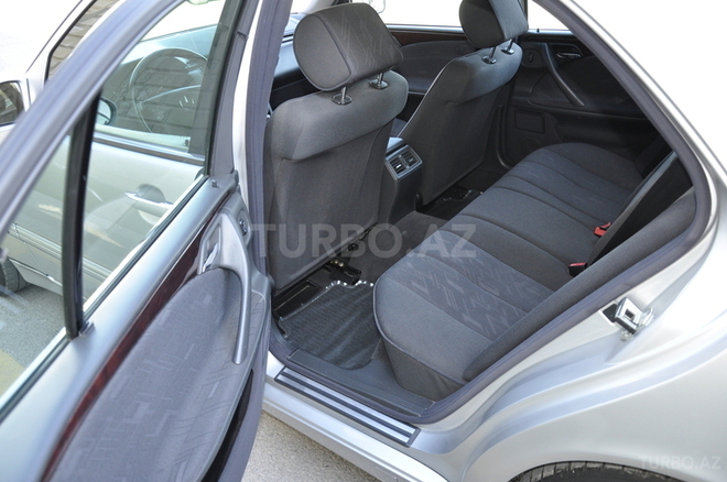 Mercedes E 200 2001, 188,888 km - 2.0 l - Bakı