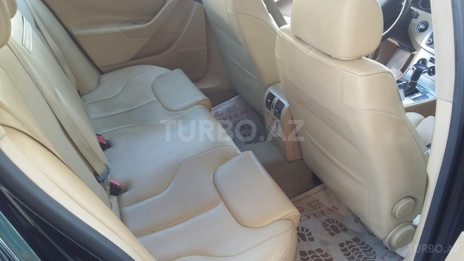 Volkswagen Passat 2005, 174,000 km - 2.0 l - Bakı