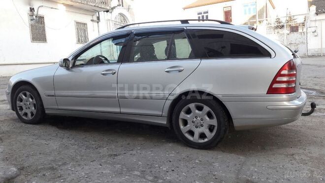 Mercedes C 220 2005, 245,000 km - 2.2 l - Bakı