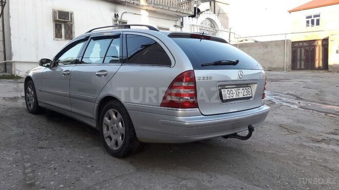 Mercedes C 220 2005, 245,000 km - 2.2 l - Bakı
