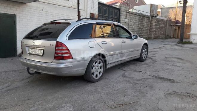 Mercedes C 220 2005, 245,000 km - 2.2 l - Bakı
