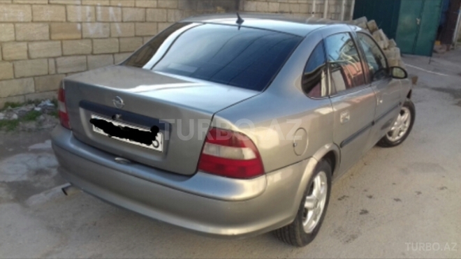 Opel Vectra 1996, 240,000 km - 2.0 л - Bakı