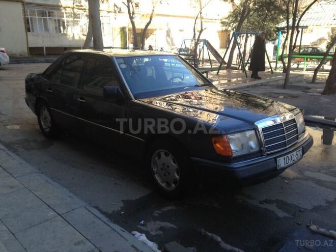 Mercedes E 200 1993, 347,000 km - 2.0 l - Bakı