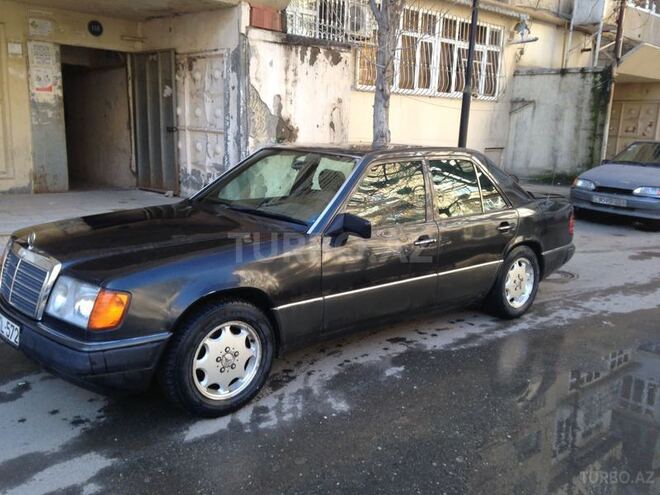 Mercedes E 200 1993, 347,000 km - 2.0 l - Bakı