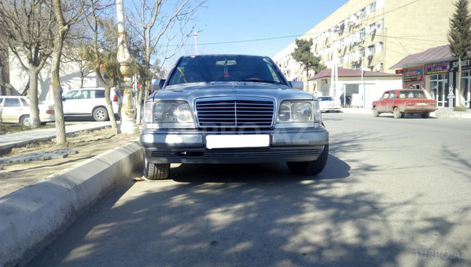 Mercedes E 300 1994, 569,000 km - 3.0 l - Şirvan
