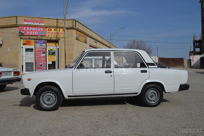 LADA (VAZ) 2107 2011, 30,000 km - 1.6 l - Bakı