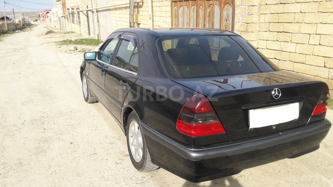 Mercedes C 220 1999, 255,000 km - 2.2 л - Bakı