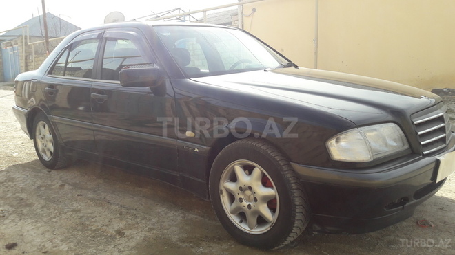 Mercedes C 220 1999, 255,000 km - 2.2 л - Bakı