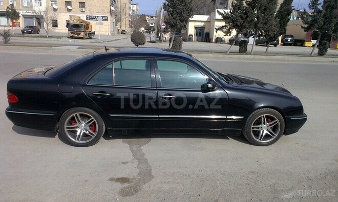 Mercedes E 240 1999, 241,000 km - 2.4 l - Xırdalan