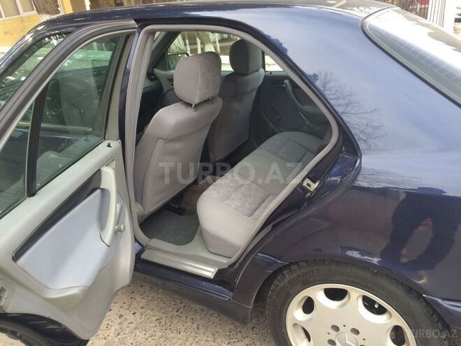 Mercedes C 220 1999, 250,000 km - 2.2 л - Bakı