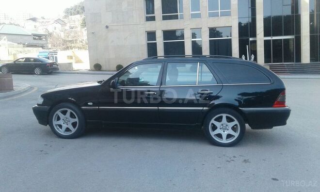 Mercedes C 220 2000, 293,530 km - 2.2 l - Bakı