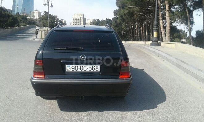 Mercedes C 220 2000, 293,530 km - 2.2 l - Bakı