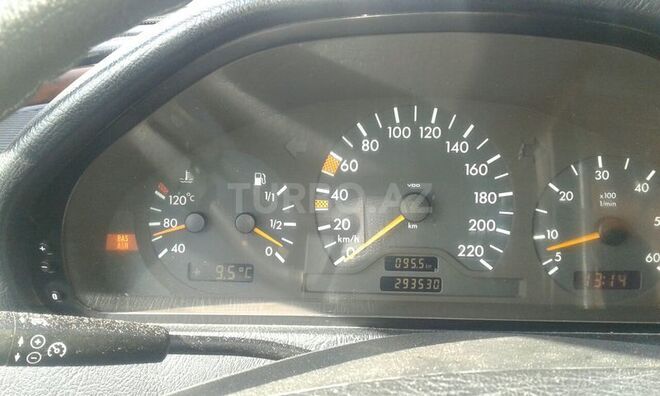 Mercedes C 220 2000, 293,530 km - 2.2 l - Bakı